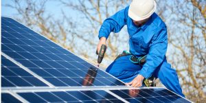 Installation Maintenance Panneaux Solaires Photovoltaïques à Gelos